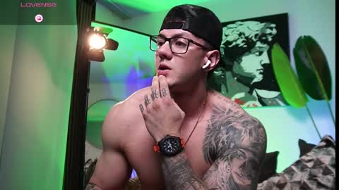 Thomas Falcon online show from 11, 2, 2026