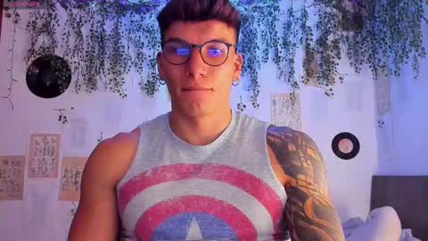 Snapshot of thomas_fuckboy chatting on 10, 2, 2025 Thomas Grey online show from 10, 2, 2025