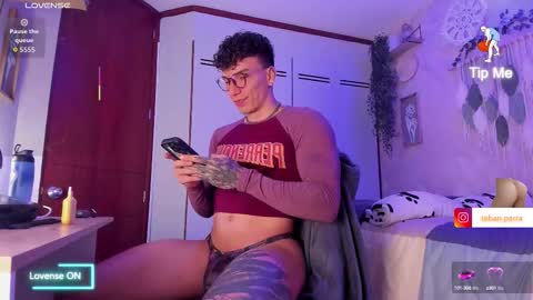 Snapshot of thomas_fuckboy chatting on 28, 9, 2025 Thomas Grey online show from 28, 9, 2025