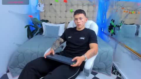 Thomas online show from 31, 10, 2025