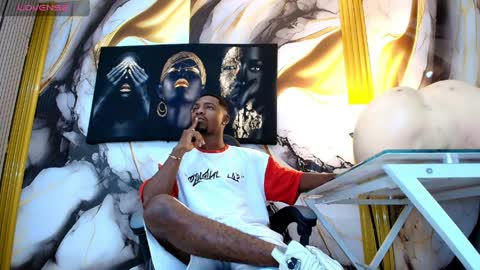 Thomas online show from 12, 4, 2026