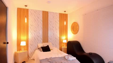 Thomas online show from 19, 2, 2025