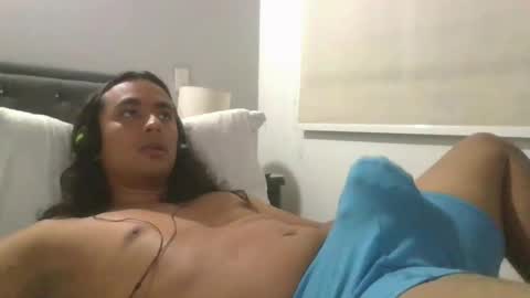 Snapshot of thomasbbc25 chatting on 4, 12, 2024 Thomas online show from 4, 12, 2024