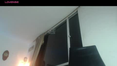 Snapshot of thomasjons chatting on 28, 4, 2026 thomasjons online show from 28, 4, 2026