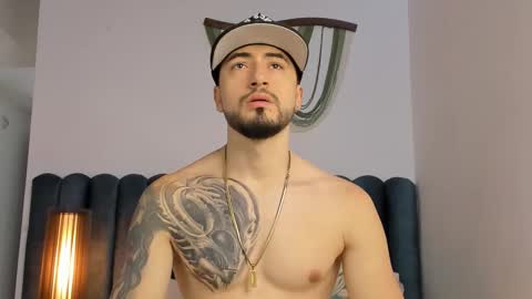 sweetfit boy online show from 28, 10, 2025