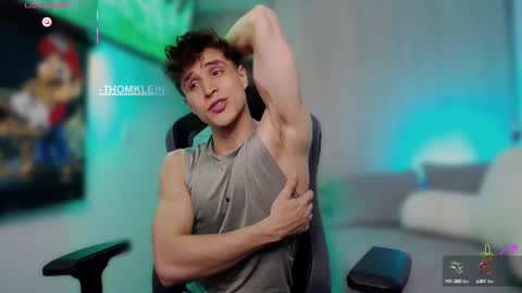 Snapshot of thomklein chatting on 19, 9, 2025 Thom Klein online show from 19, 9, 2025