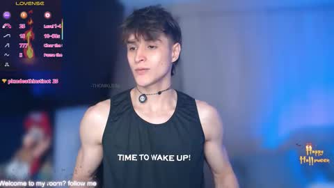 Snapshot of thomklein chatting on 10, 10, 2025 Thom Klein online show from 10, 10, 2025