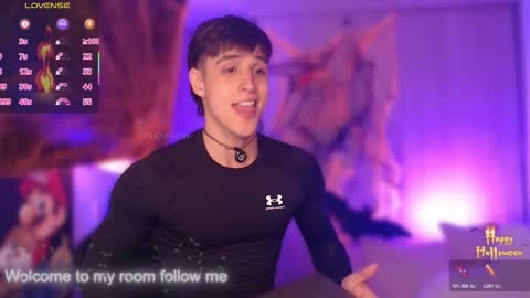 Snapshot of thomklein chatting on 29, 10, 2025 Thom Klein online show from 29, 10, 2025