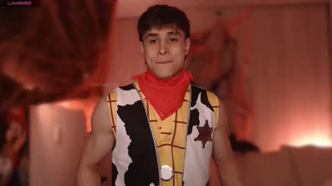 Snapshot of thomklein chatting on 30, 10, 2025 Thom Klein online show from 30, 10, 2025