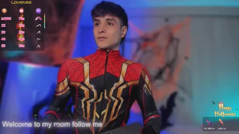 Snapshot of thomklein chatting on 1, 11, 2025 Thom Klein online show from 1, 11, 2025