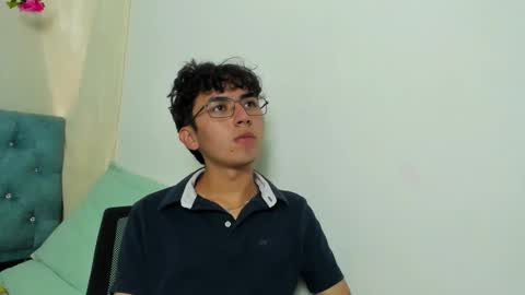 Snapshot of thommy_comp chatting on 2, 3, 2025 thommy comp online show from 2, 3, 2025