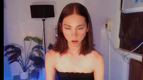 thrishafox online show from 5, 2, 2026