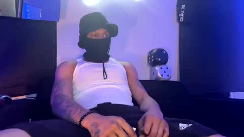 ThroatTaker4l  online show from 31, 1, 2026