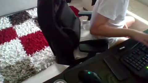 Snapshot of thrthrd chatting on 6, 2, 2025 EdgingMasterThrthrd online show from 6, 2, 2025