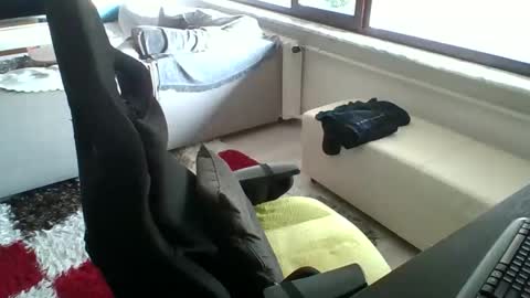 Snapshot of thrthrd chatting on 8, 11, 2025 EdgingMasterThrthrd online show from 8, 11, 2025