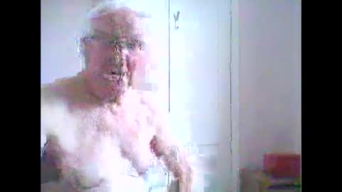 Snapshot of thruster99 chatting on 16, 9, 2025 thruster99 online show from 16, 9, 2025