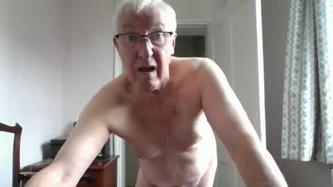 Snapshot of thruster99 chatting on 29, 10, 2025 thruster99 online show from 29, 10, 2025