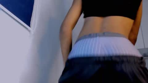 tiago_xxx_ online show from 18, 10, 2025