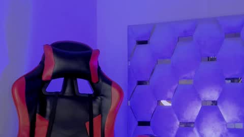 tiago_xxx_ online show from 24, 10, 2025