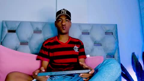 tiago_xxx_ online show from 25, 10, 2025