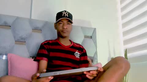tiago_xxx_ online show from 25, 10, 2025