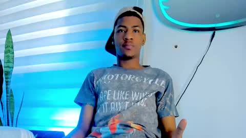 tiago_xxx_ online show from 9, 11, 2025