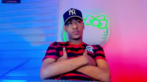 tiago_xxx_ online show from 12, 11, 2025