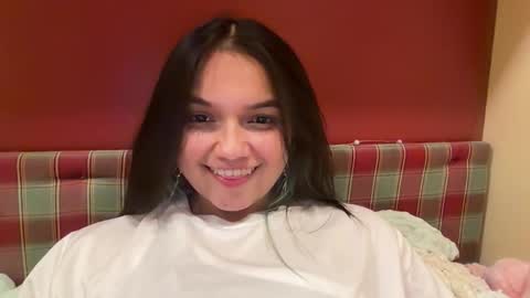 Tiana Le online show from 30, 4, 2026