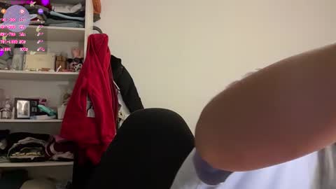 Snapshot of tianale chatting on 8, 7, 2026 Tiana Le online show from 8, 7, 2026