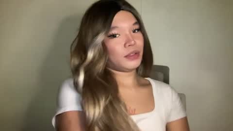 Ms. Tiara online show from 8, 6, 2026