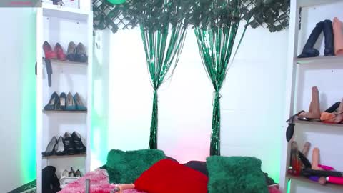 Tifanny Nails  online show from 24, 3, 2026