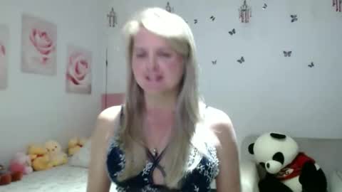 Snapshot of tifanycoopers chatting on 2, 3, 2026 Tifany online show from 2, 3, 2026