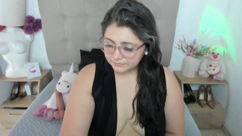 Tiff Luxx online show from 1, 4, 2026