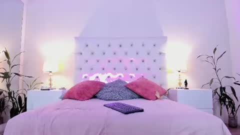 Tifanny  online show from 17, 7, 2026