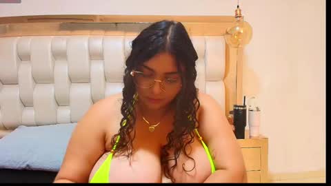 Tiffany and Stacy online show from 29, 11, 2025