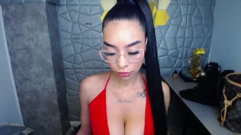 tiffany_1m online show from 12, 3, 2025