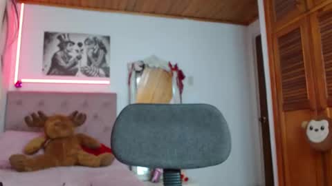 Tifanny online show from 6, 10, 2025