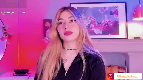 Tiffany Becker online show from 18, 12, 2025