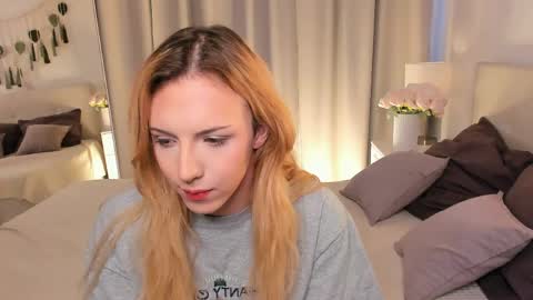 Tiffany online show from 14, 4, 2026