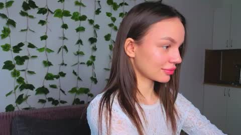 Tiffany online show from 31, 3, 2026