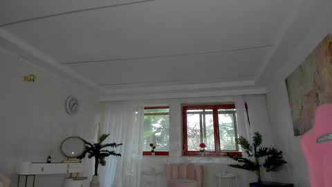 Tiffany Houston online show from 8, 12, 2024