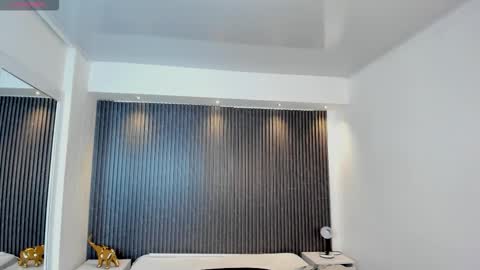 tiffanyhoustton online show from 11, 2, 2026