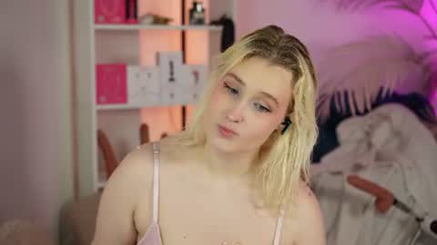 tiffanyjons online show from 4, 7, 2026