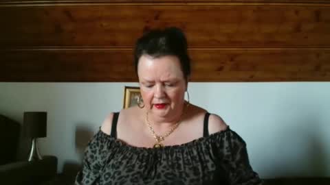 TiffanyMature online show from 12, 11, 2025