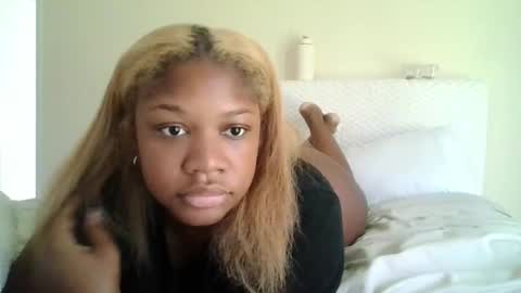 Snapshot of tiffanyward96 chatting on 28, 10, 2025 Tiffany online show from 28, 10, 2025