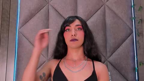 Tiffany  online show from 27, 10, 2025