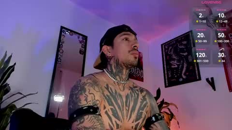 Snapshot of tigerstripes_ chatting on 25, 5, 2026 Chris online show from 25, 5, 2026