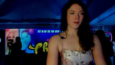 Snapshot of tiggerrosey chatting on 1, 2, 2025   All my Links online show from 1, 2, 2025