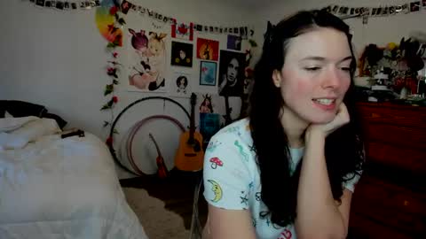 Snapshot of tiggerrosey chatting on 12, 2, 2025   All my Links online show from 12, 2, 2025