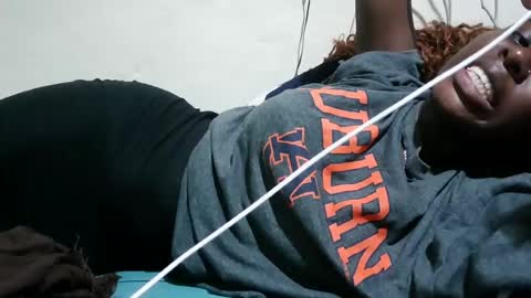 Snapshot of tight_pussie chatting on 21, 6, 2026 tight_pussie online show from 21, 6, 2026